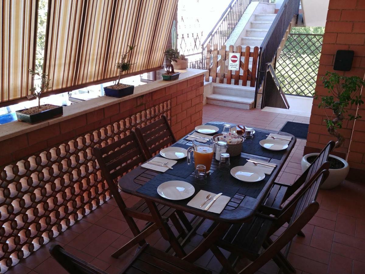 فيوميتشينو Bonsai Bed & Breakfast المظهر الخارجي الصورة